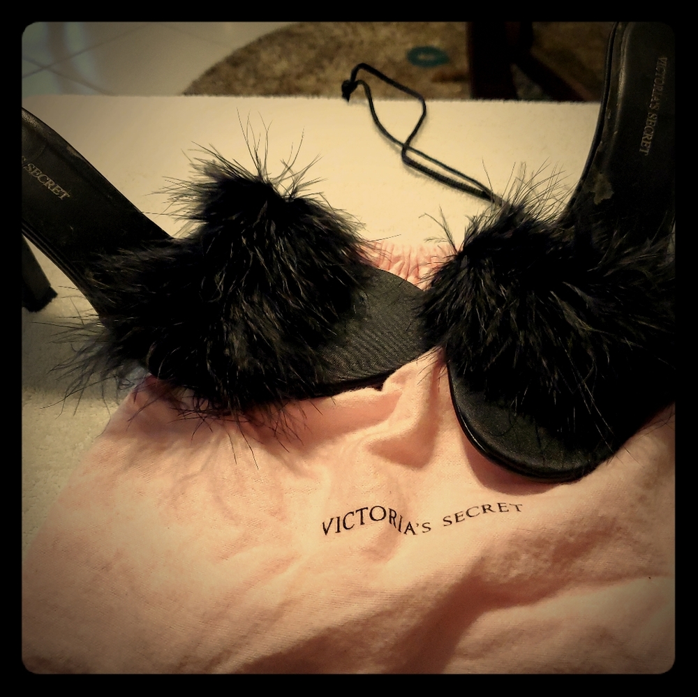 Victoria's secret feather bedroom heels